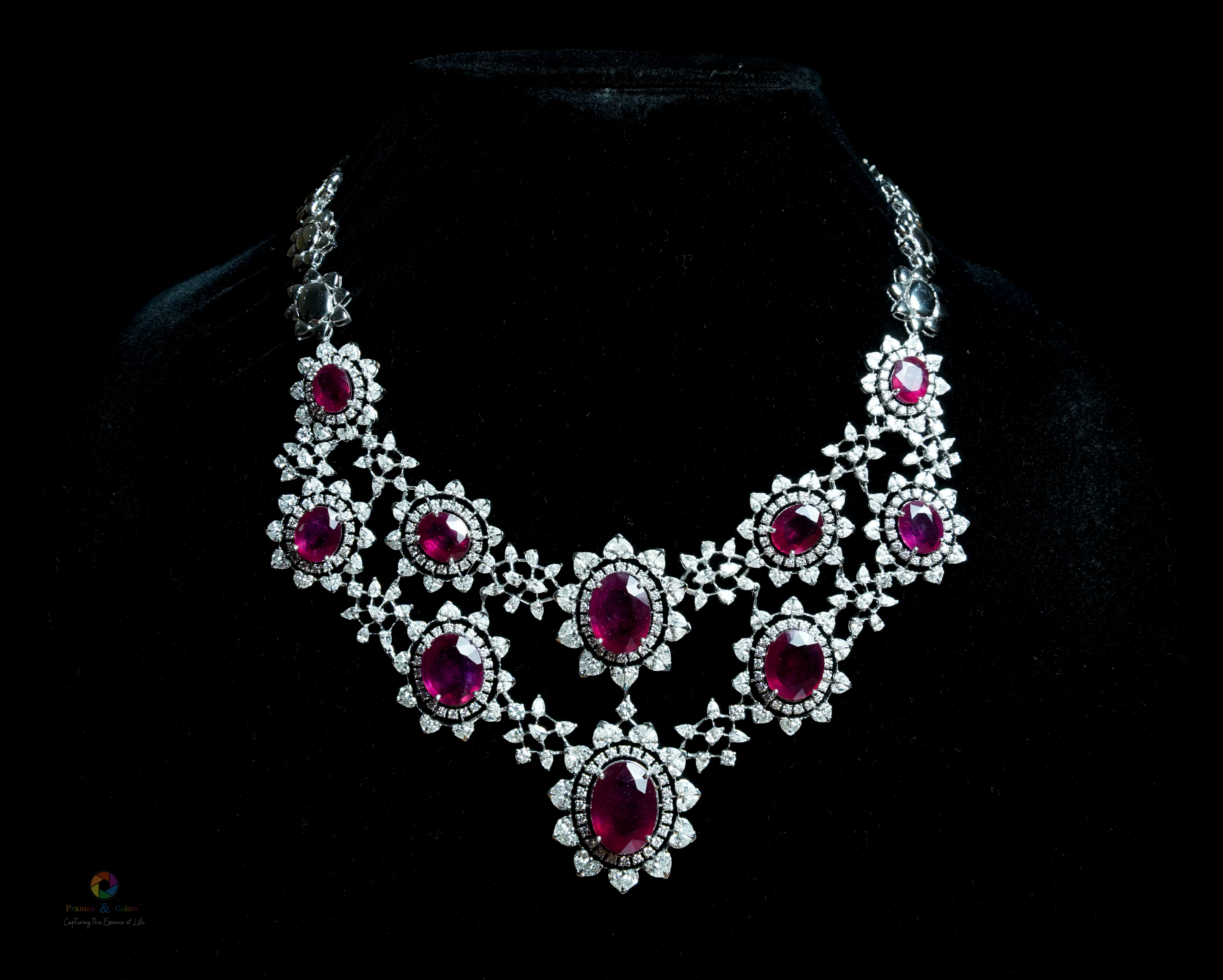 Picture of a Red necklace